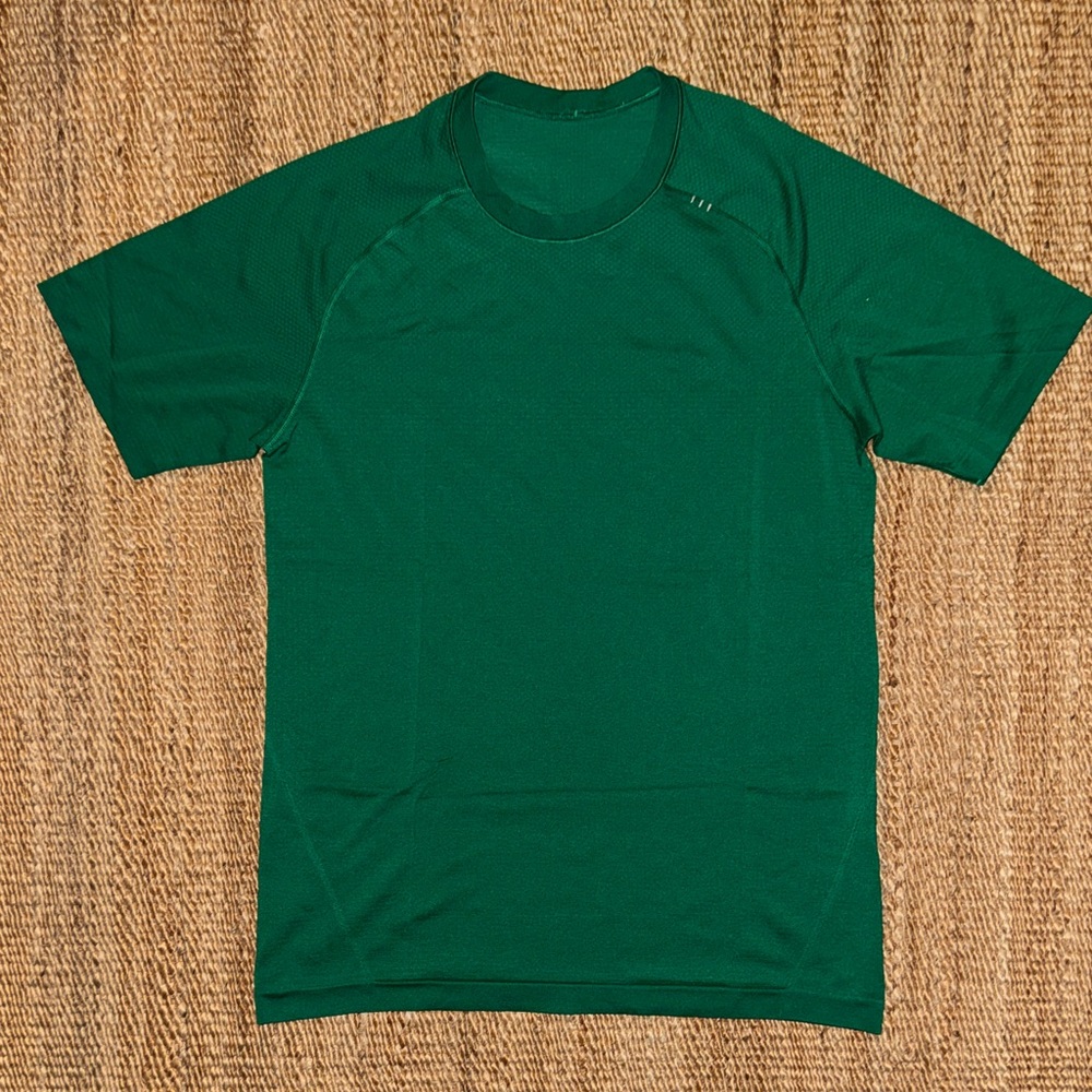 lululemon athletica Emerald Green Short Sleeve Tee